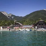 Arndt's Bootshaus